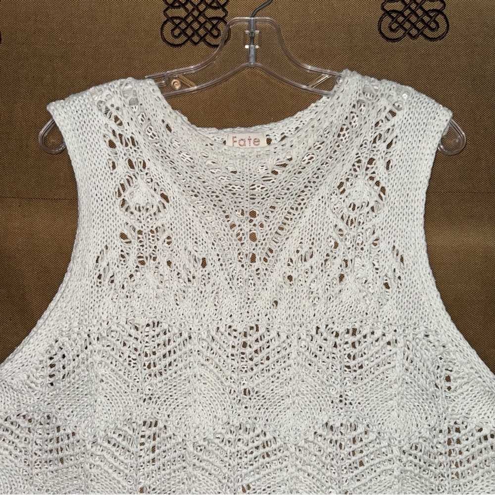 FATE Women'S White Scallop Edge Open Knit Sweater Tank Top Size M - Picture 9 of 17